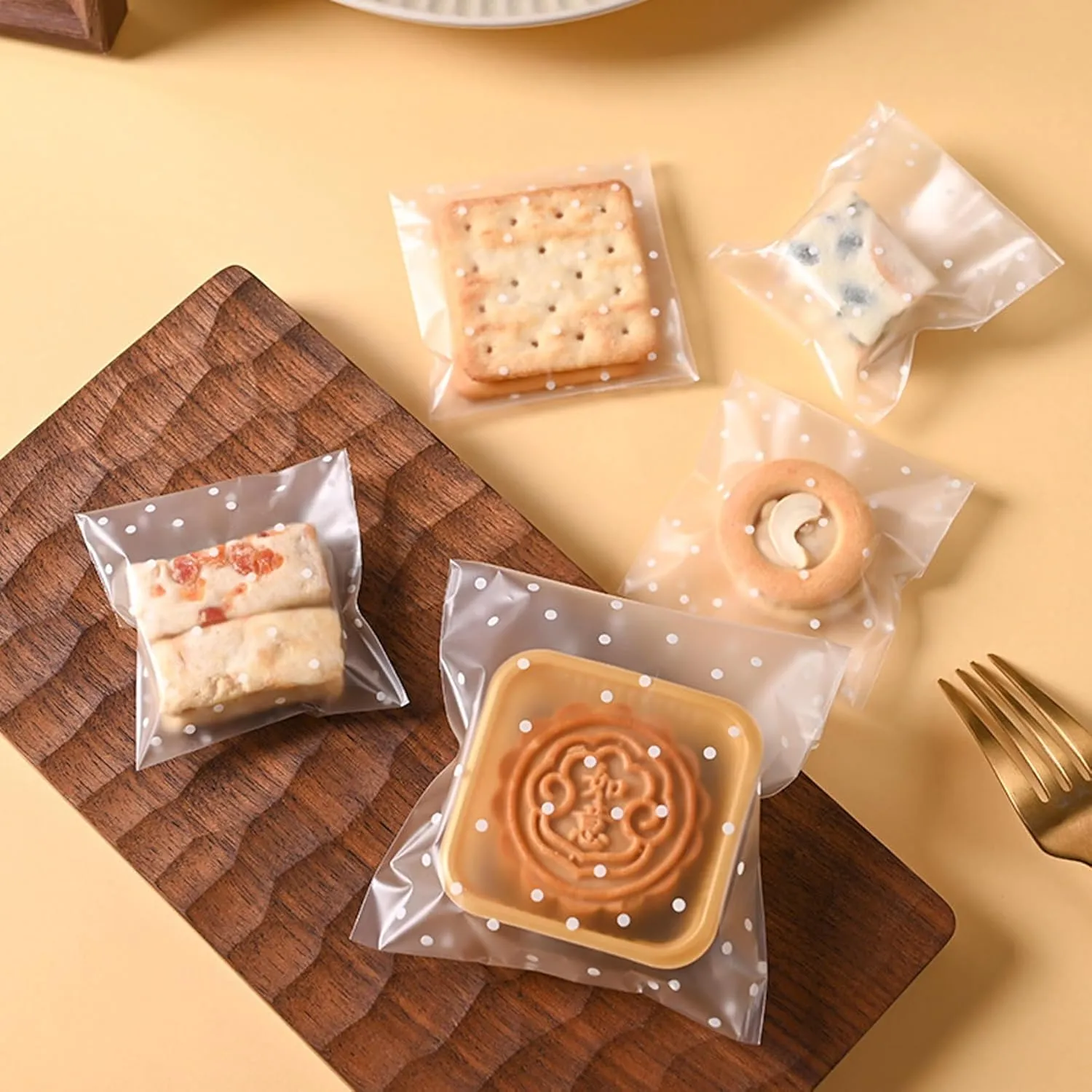 Morepack Self Sealing Cellophane Bags,200 Pcs Clear Cookie Bags Resealable Cellophane Bag for Packaging Bakery,Favors, (5.5"x5.5")